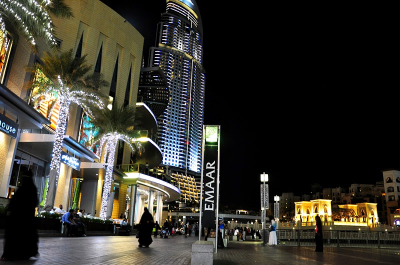 dubaj mall nocą