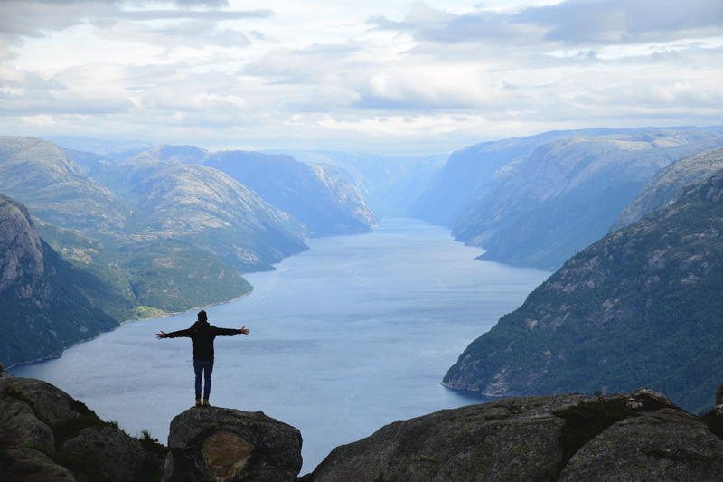 wycieczka na preikestolen