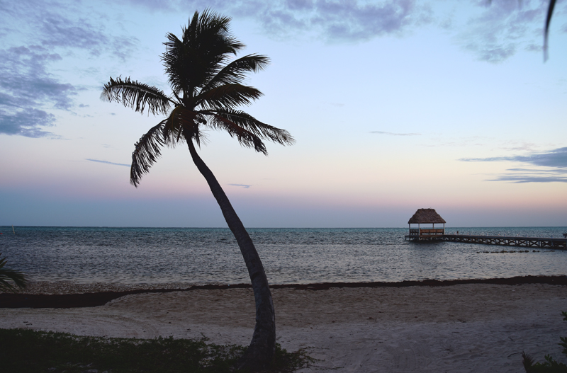 ambergris caye zachód słońca