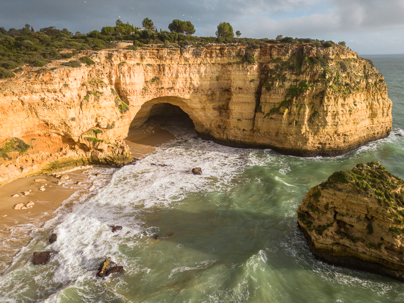 Praia de Vale Covo